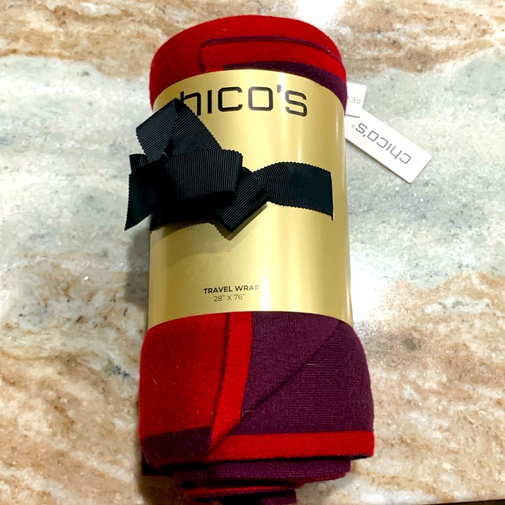Chico’s Travel Wrap 28 x 76 Red & Burgundy NWT ( red allure)